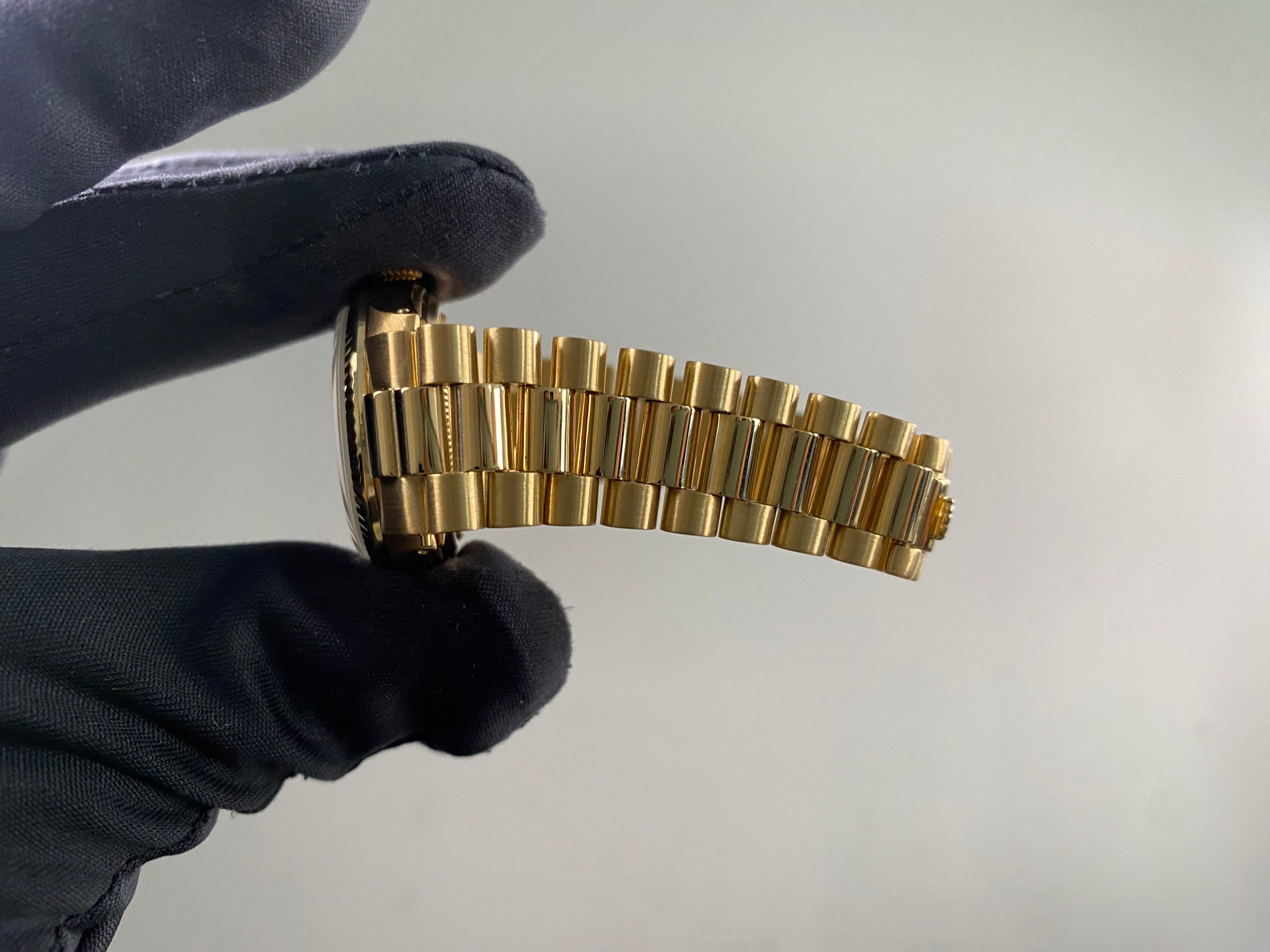 Rolex Datejust 31 - 1967 - Champagne Index Dial - President Bracelet - 6827