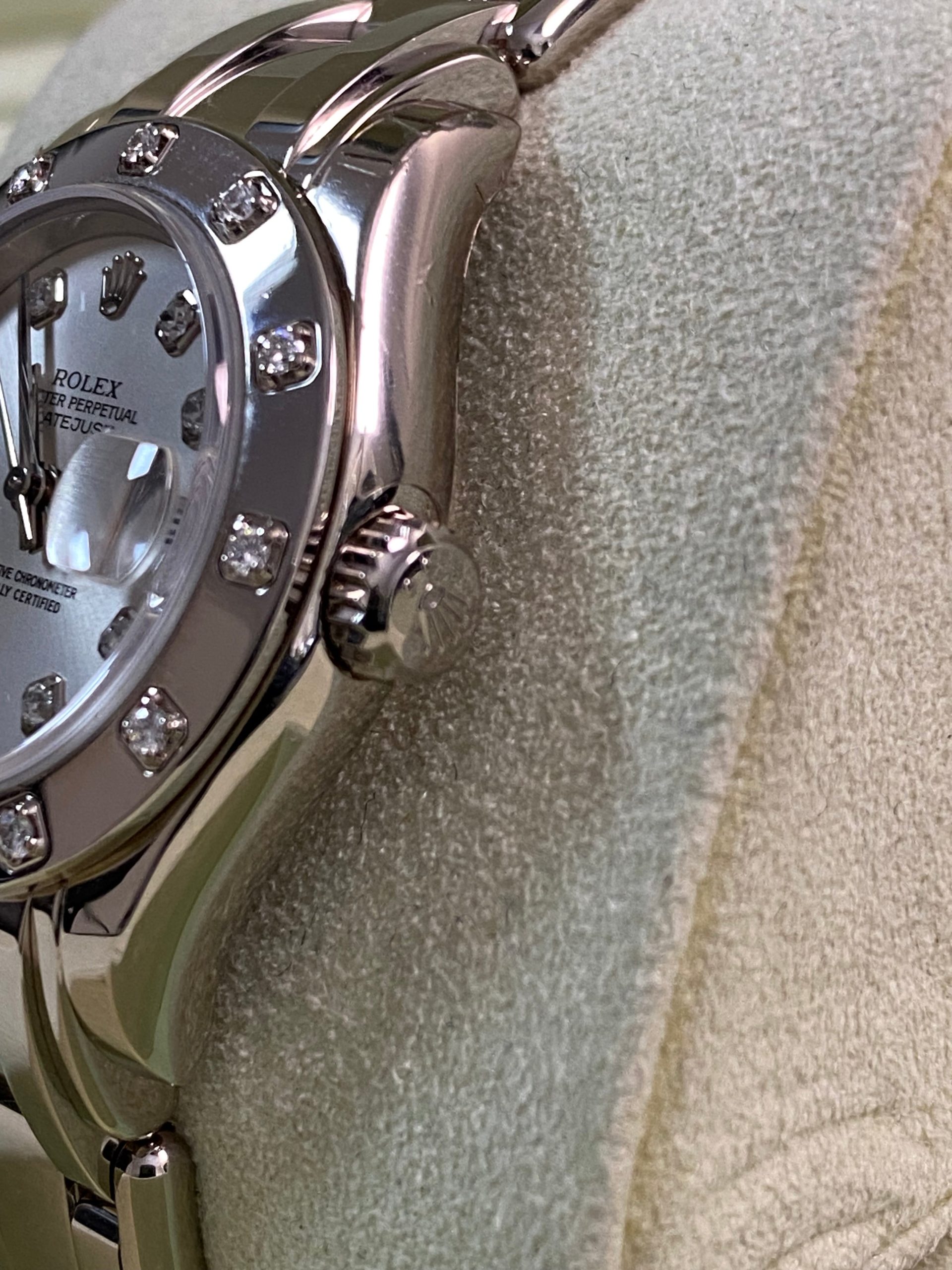 Rolex White Gold Lady-Datejust Pearlmaster- K serial - 12 Diamond Bezel - Silver Diamond Dial - 80319