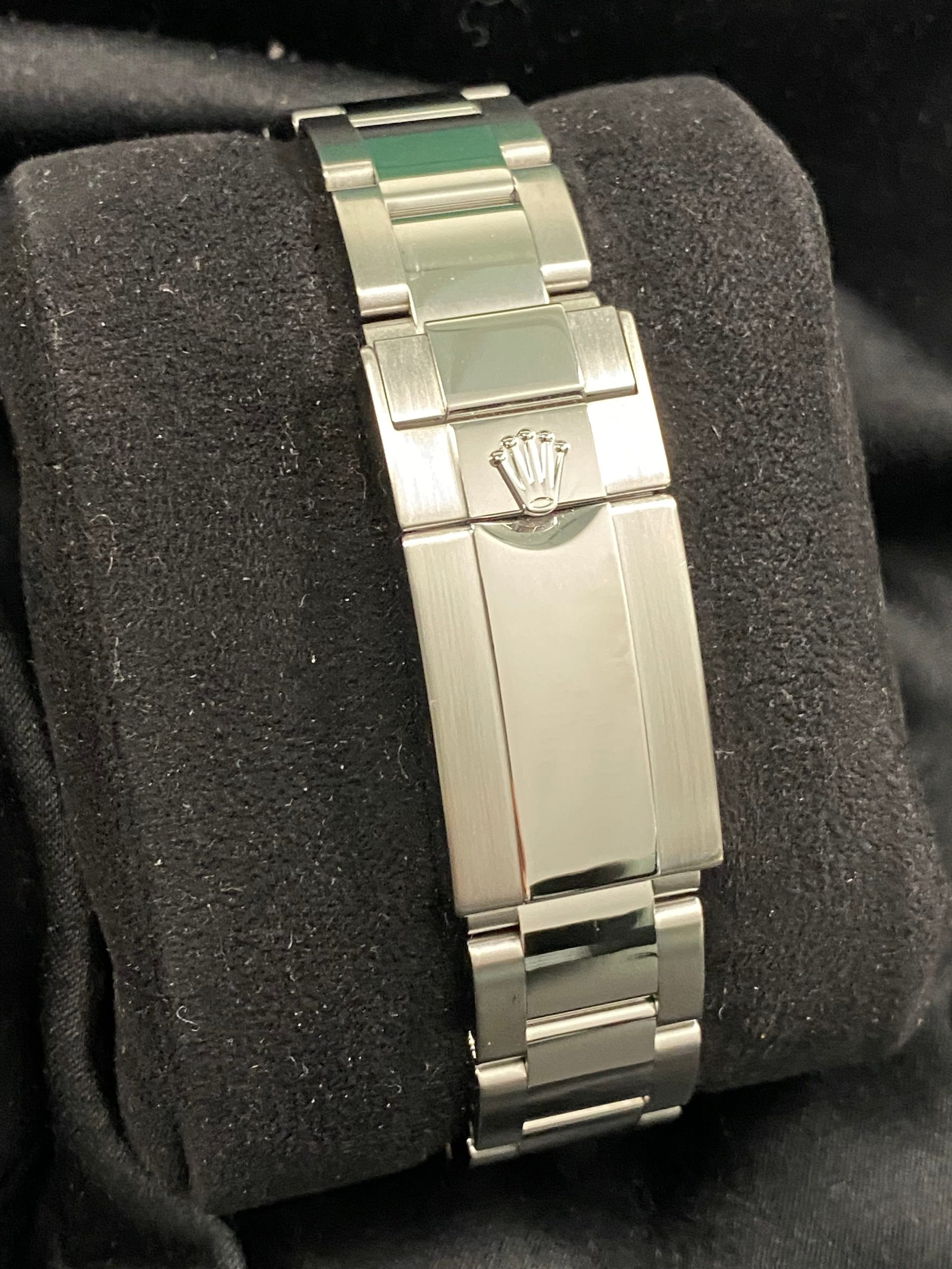 Rolex Yacht-Master II - White Dial Blue Hands - 116680